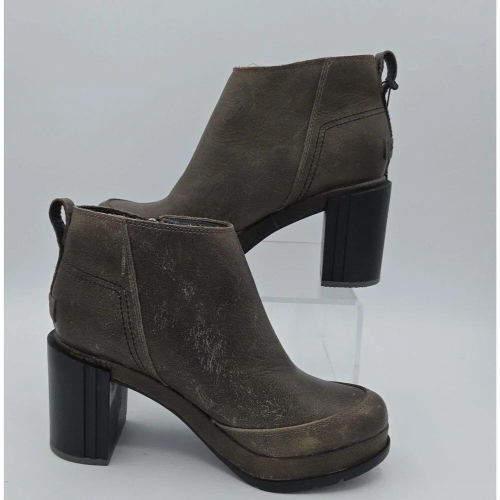 NWOB Sorel Blake Chunky Bootie Block Heel Quarry Gray Size 6.5 Side Zip Leather